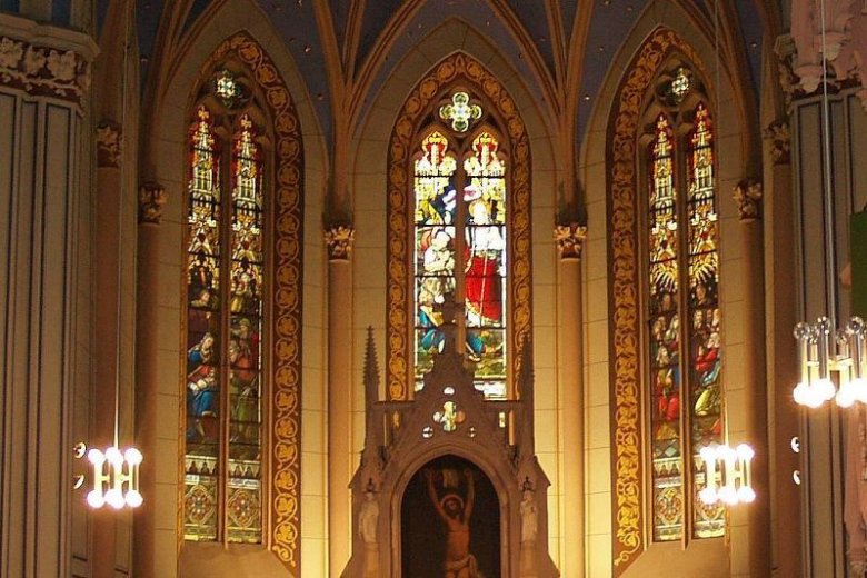 Fenstergestaltung Stadtkirche "Zum Lobe Gottes"