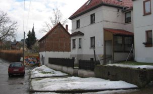 Eingangsstraße Horba im Schnee