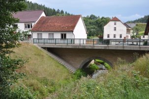 Bahnbrücke